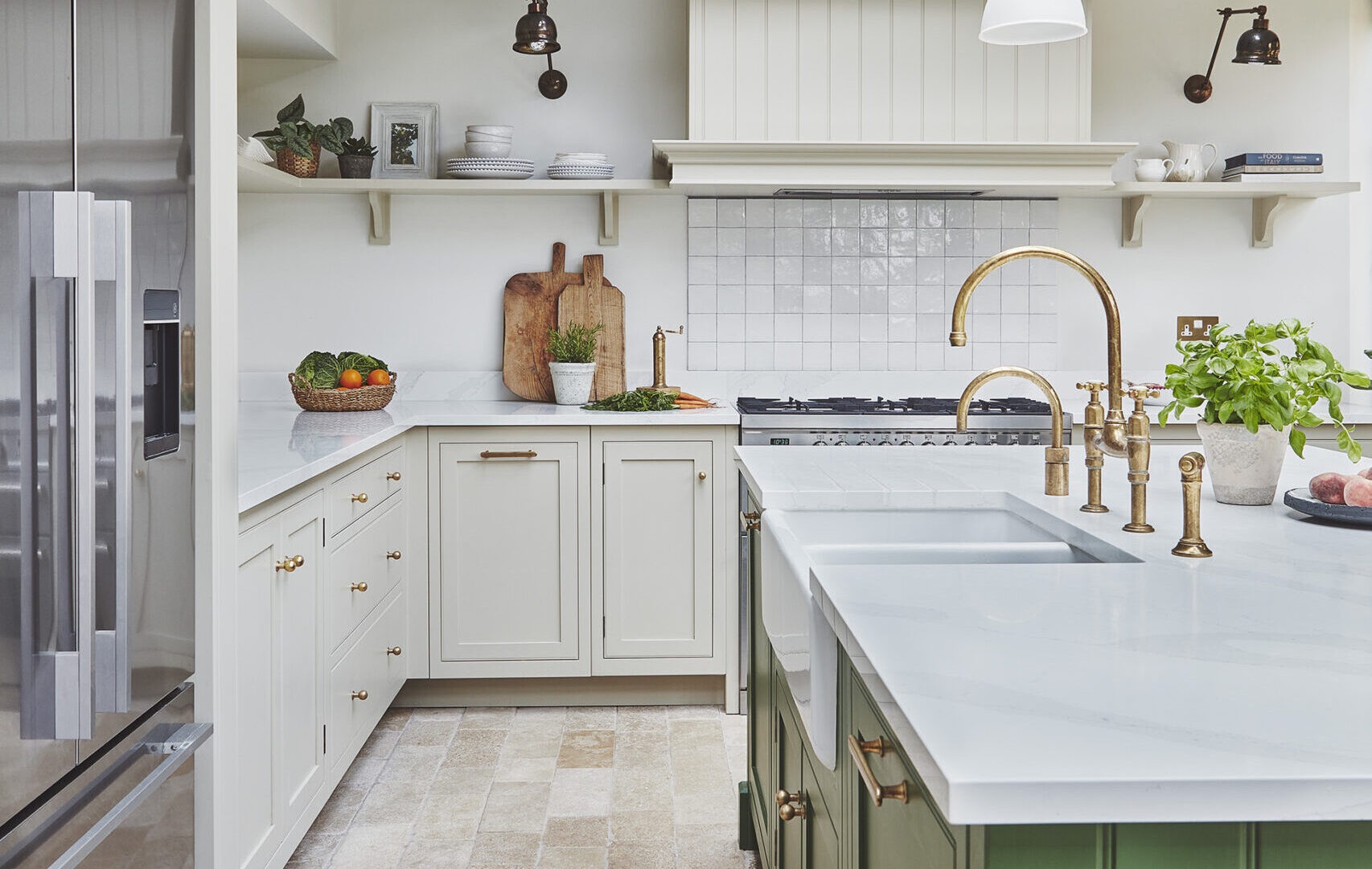 6 thay đổi thiết kế giúp bếp tiện nghi hơn  - 2